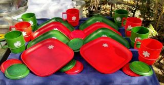 Tupperware Christmas 8 Square Plates 8 Cups 8 Coasters Red Green 24 Pc Set