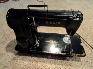 Singer Sewing Machine 301A Black - 5