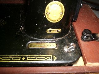 Vintage Singer Model 99K Portable Sewing Machine EM156460 W/Case PEDAL 3