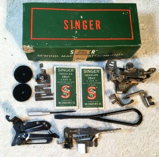 Lovely 1951 SINGER FEATHERWEIGHT 221 - 1 Sewing Machine CASE Buttonholer,  more NJ 9