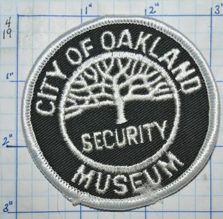 California,  City Of Oakland Museum Security Souvenir Patch