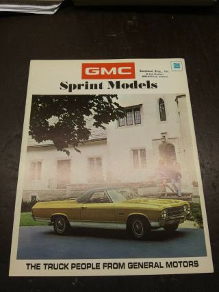 Nos Vintage 1971 Gmc Sprint Dealer Sales Brochure
