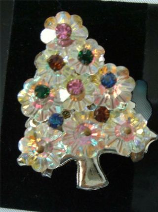 Vintage Aurora Borealis Xmas Tree Brooch Pin Marguerite Flower Rhinestones Gold