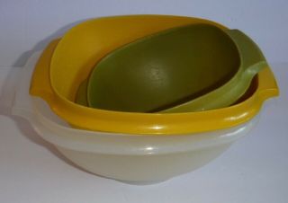 Vintage Set of 3 Tupperware Servalier Bowls Clear & Harvest 3,  8,  12 Cup 3