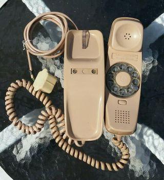 Vintage Beige Western Electric Trimline Rotary Phone
