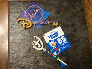Walt Disney Aladdin And Donald Duck Disney Store Keys Collectible