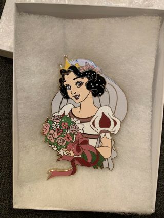 Disney Happily Ever After Snow White Bride Fantasy Pin Le 44