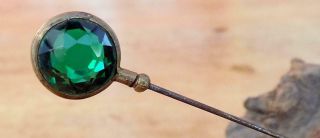 Lovely Edwardian Hat Pin With Green Glass Set In Gold Tone Metal