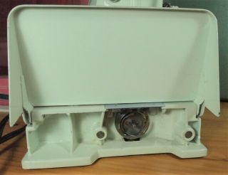 Near Singer Featherweight 221 K White Sewing Machine Green Locking Case Key 6