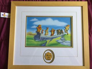Framed Disney Winnie The Pooh Limited Edition 7 Pin Set Pooh 