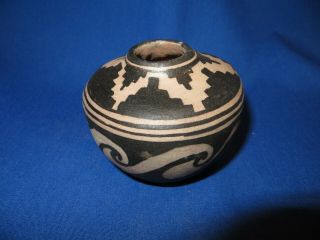 Santo Domingo " Kewa " Pueblo Pottery Sand Wave Bowl Jar By Robert Tenorio