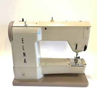 Vintage ELNA automatic Sewing Machine Zig Zag w/ Case and European To US Adapter 6