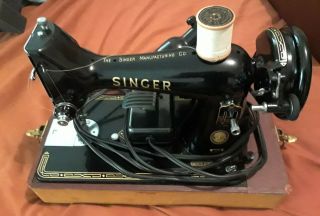 Vintage Singer Sewing Machine 99k With Case And Pedal Serial El572432