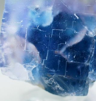 145g Rare Ladder - like Blue heart Fluorite Crystal Mineral Specimen/C​hina 2