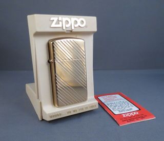 Vintage Unfired Slim Gold Toned Zippo Lighter W/ Case
