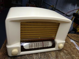 General Electric Bakelite Tube Radio Model 115w