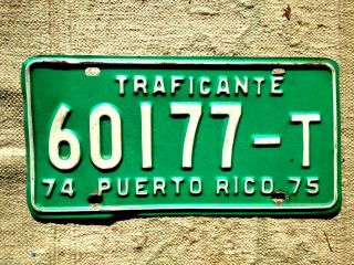 Puerto Rico License Plate Tag: 1974 - 1975 Traficante Dealer - Low