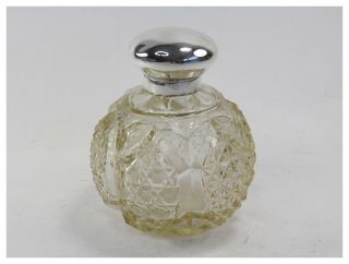 Antique.  925 Sterling Silver & Cut Glass Perfume Scent Bottle Birmingham 1917