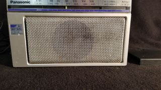 Vintage panasonic AM/FM radio model rf - 538 3