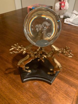 VINTAGE DECORATIVE CRAFTS INC.  BRASS REINDEER ON LACQUERED WOOD With Glass Ball 2