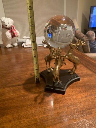 VINTAGE DECORATIVE CRAFTS INC.  BRASS REINDEER ON LACQUERED WOOD With Glass Ball 4