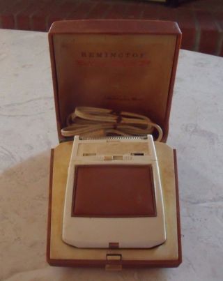 Vintage Remington Roll - A - Matic 25 Electric Razor And Case W/ Cord