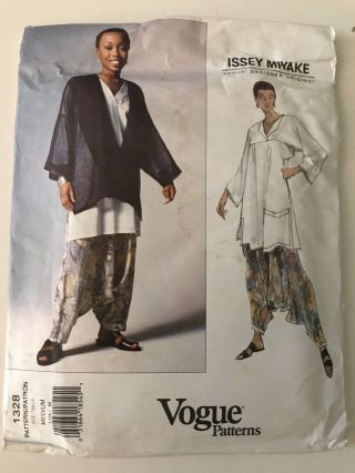 Issey Miyake Vogue Designer Sewing Pattern 1328 Medium Uncut Vintage M