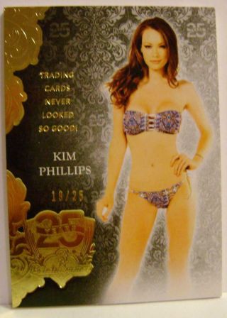 Kim Phillips /25 Gold Foil Base Card Benchwarmer 25 Years 2019 Rare