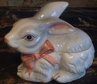 Vintage Musical Easter Spring Bunny Rabbit Cookie Jar Peter Cotton Tail