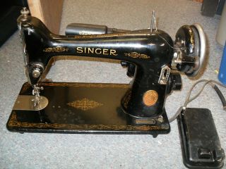 Vintage Singer Manufacturing Company Sewing Machine Black And Gold