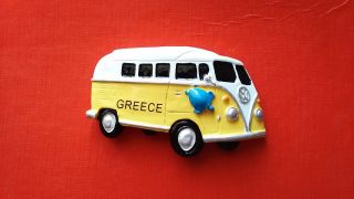 Souvenir Greece 3d Resin Magnet Of A Volkswagen Van - Greece (a)