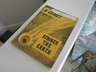 " A Comet Strikes The Earth " W/meteorite Fragment.  Book By H.  H.  Nininger