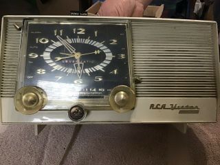 Antique Rca Victor " His Master Voice " Filteramic C - 4e Vintage Clock & Radio