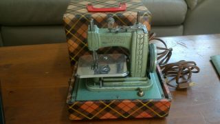 Vintage 1950s Betsy Ross Mini Sewing Machine Model 707 With Case