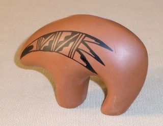 Vintage Native American Hand Etched Pottery Spirit Bear Navajo Artist Sign 143f