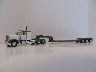 Dcp 1/64 Peterbilt 379 Day Cab Opt.  White W Green Top,  Fenders And Green Lowboy