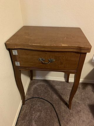 vintage montgomery ward sewing machine Table 2