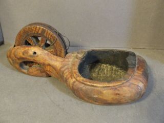 Antique Vintage Carved Wood Shoe Spinning Whell Thread Holder Pin Cushion 2