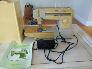 Vintage Singer Stylist 533 Sewing Machine Runs Smooth (m40c)