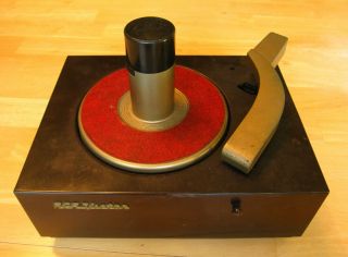 Vintage Rca Victor Victrola Bakelite Phonograph 45 Rpm Record Player
