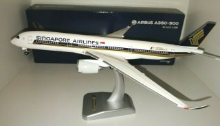 Hogan Wings 1/200 Airbus A350 - 900 Singapore Airlines.