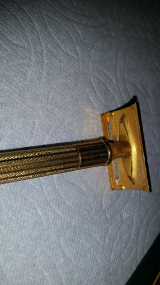 Vintage Gillette gold tone metal safety razor w box 4