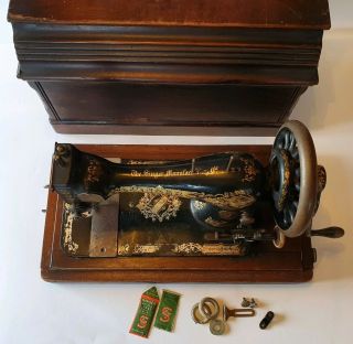 Vintage/antique 1895 Singer hand crank sewing machine cased 12497763 no prefix 2