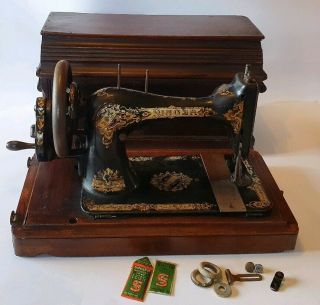 Vintage/antique 1895 Singer hand crank sewing machine cased 12497763 no prefix 3