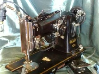 PFAFF 130 Vintage Sewing Machine Made in Germany 3