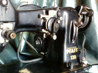 PFAFF 130 Vintage Sewing Machine Made in Germany 7