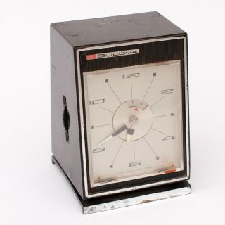 Vintage Bulova Series 1210 Transistor Radio And Bedside Clock Alarm