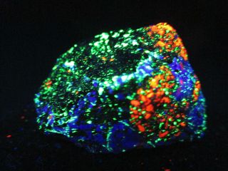 Fluorescent mineral rock Hardystonite Willemite Calcite 3 Color Franklin C44 4
