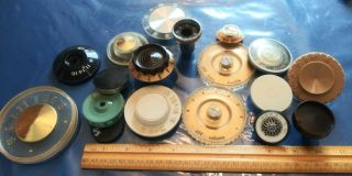 18 Knobs For Vintage Am Radio Radios Different Size And Styles - Hard To Find