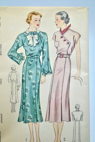 Vintage Simplicity Sewing Pattern 40s 50s Dress 1975 Size 18
